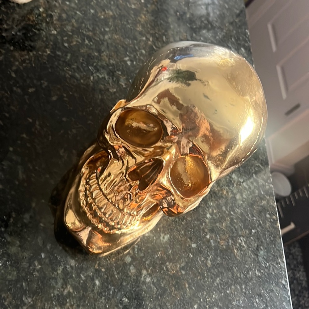 Gold skull